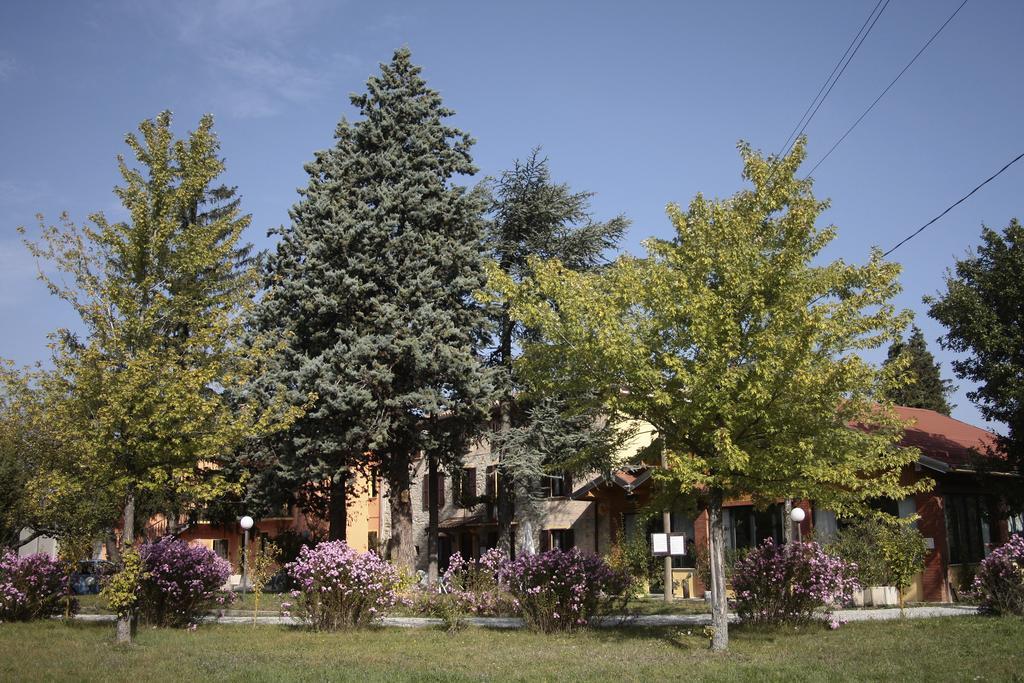 Locanda Lago Bleu Pellegrino Parmense Buitenkant foto